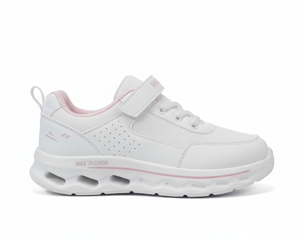 MAX Kids – Active Support for Every Adventure! 🏃‍♂️✨